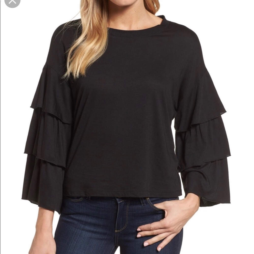 Halogen Tiered sleeve Top